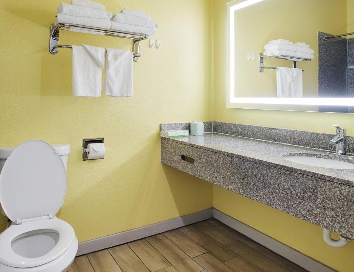 Plantation Suites&conference Center Hotel