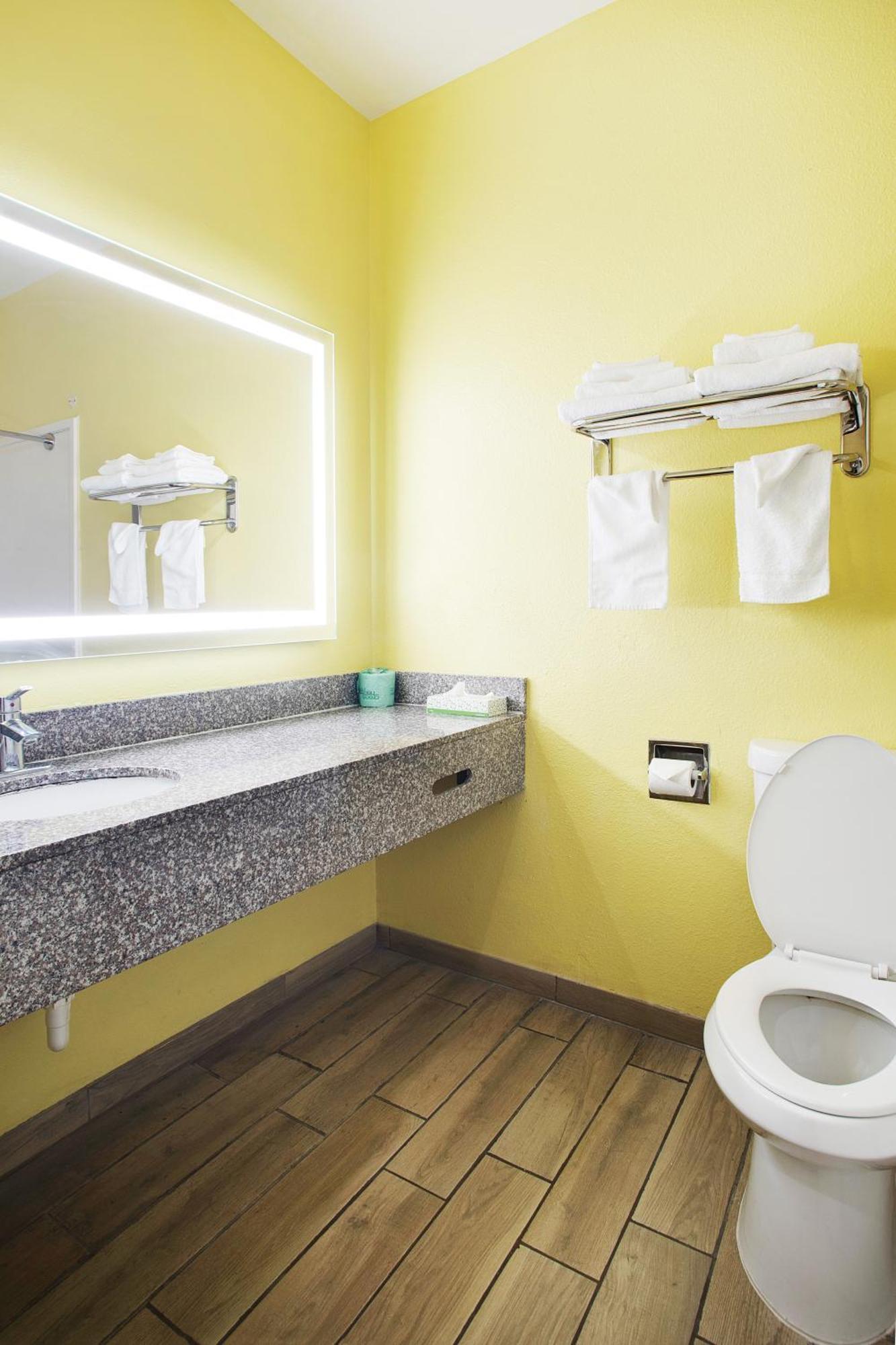 Plantation Suites&conference Center Hotel