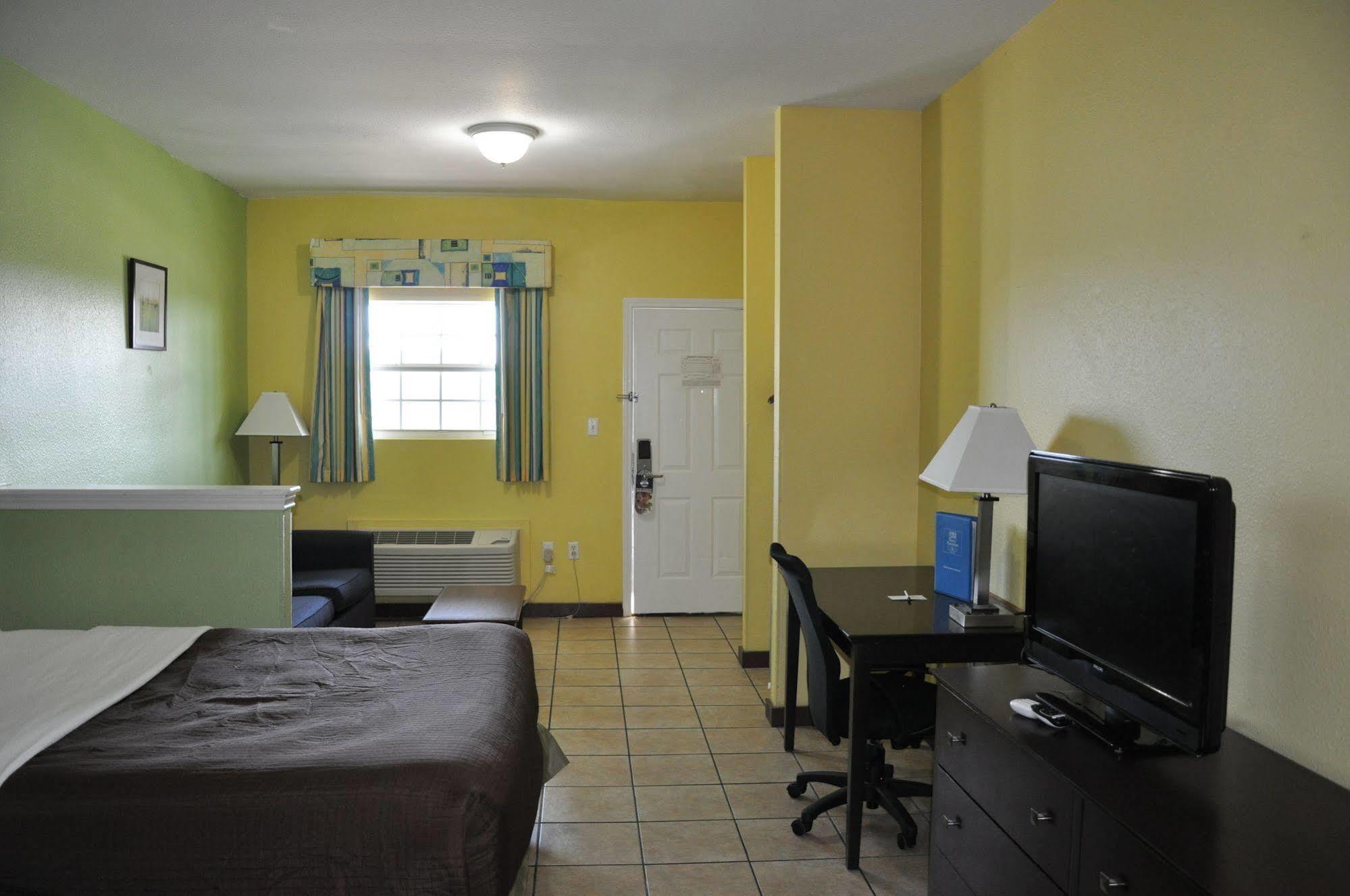 Hotel Plantation Suites&conference Center 4*