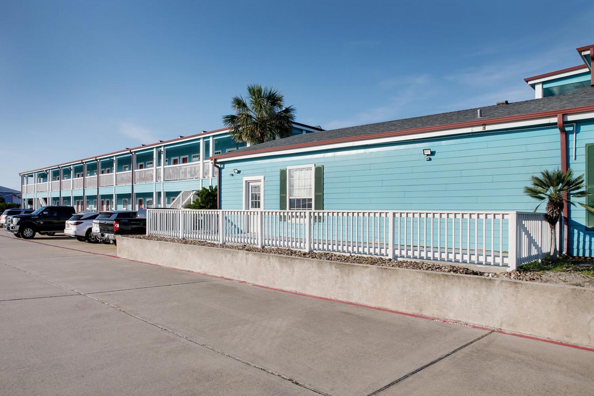 Plantation And Conference Center 4*